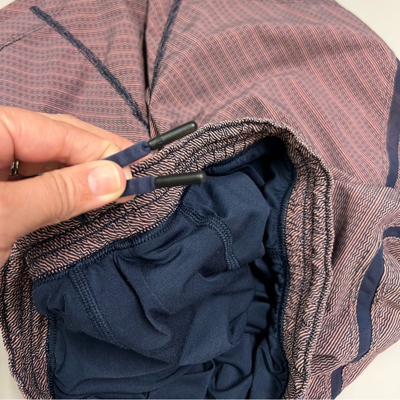 Lululemon 🍋 Pace Breaker Lined Shorts 9” Inseam Size Small - Picture 7 of 8